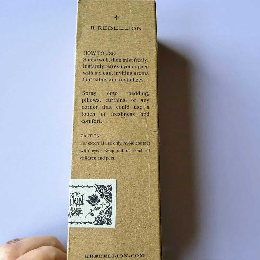 R. Rebellion Coastal Cowgirl Room + Linen Spray - 4 oz / 118 m